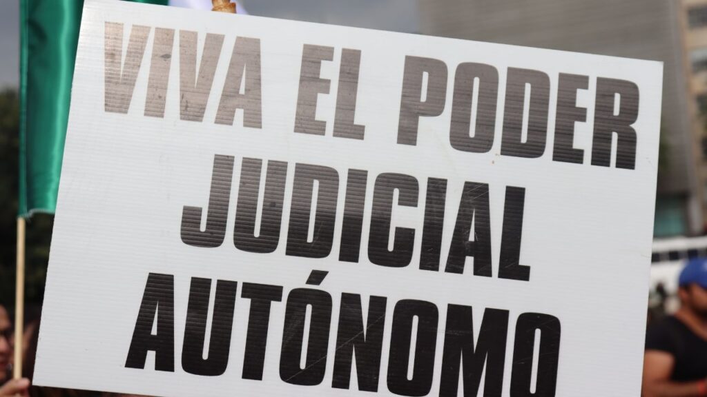 Ordenan al INE pausar proceso electoral del Poder Judicial