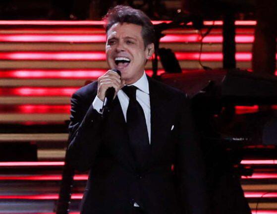 PREOCUPA LA SALUD DE LUIS MIGUEL: CANCELA SHOWS POR NEUMONÍA