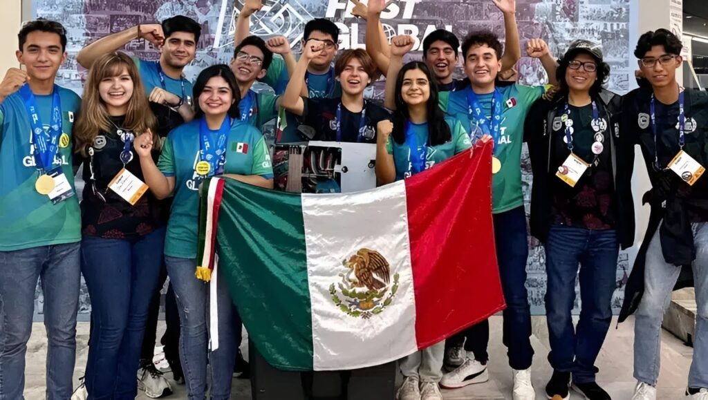 TRIUNFAN ESTUDIANTES DE TORREÓN EN CONCURSO DE ROBÓTICA EN GRECIA