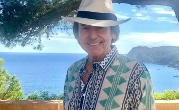 RAPHAEL SUPERA EL CÁNCER Y REGRESA A LOS ESCENARIOS