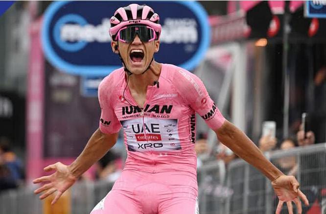 ISAAC DEL TORO HACE HISTORIA EN EL GIRO DE ITALIA Y ROMPE RÉCORD DE FAUSTO COPPI