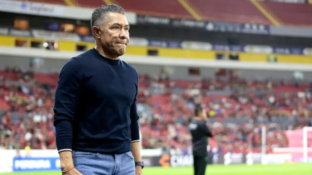 Ignacio Ambriz renuncia como director técnico del Club León tras contundente derrota 3-0 ante Tijuana