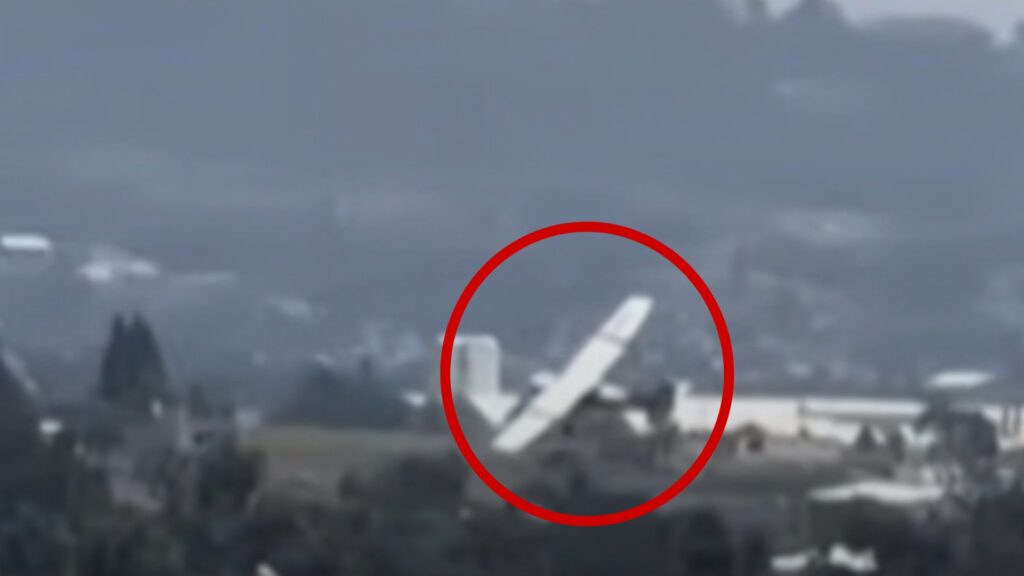 Deja cuatro fallecidos desplome de avioneta Cessna 172 en Huejotzingo, Puebla