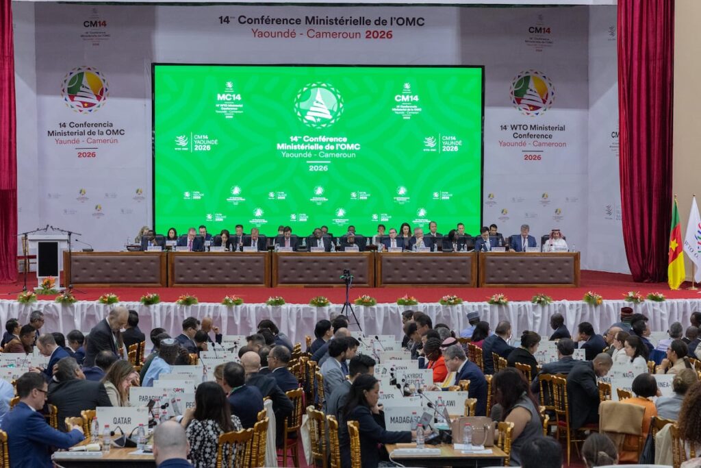 Analistas recortan pronóstico de crecimiento para México y elevan expectativas de inflación