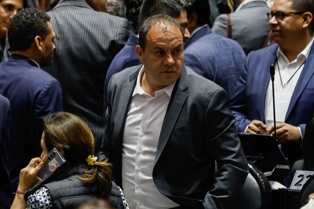 Investigan a Cuauhtémoc Blanco por circular en camioneta sin placas