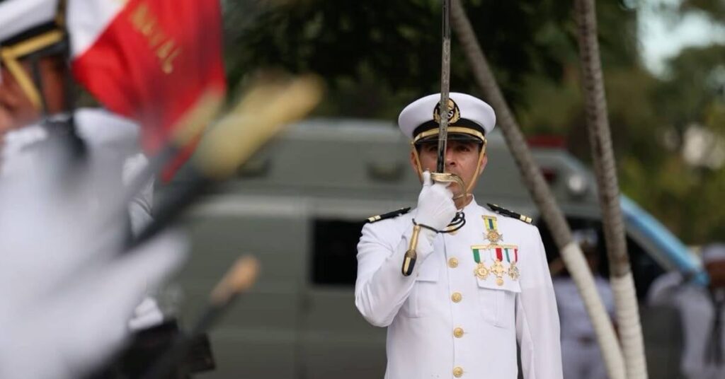 Ex vicealmirante Farías denuncia a la Marina por negar información clave para su defensa