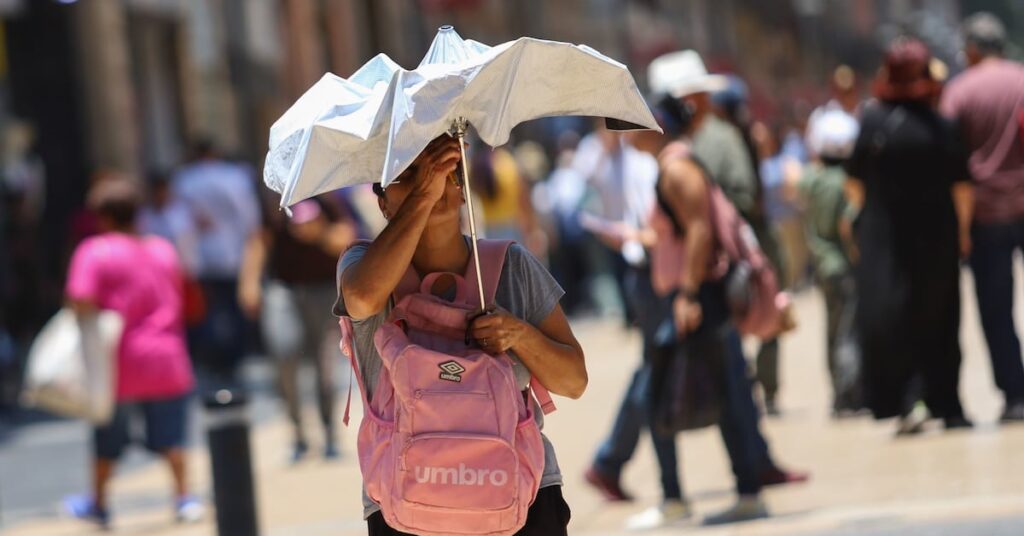 Italia emite alerta roja por calor mientras experto advierte sobre ‘amarillismo climático’ en México