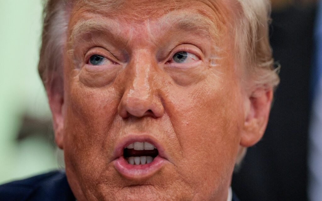 Trump declara fin de guerra con Irán y prevé acuerdo inminente; Teherán niega pacto definitivo