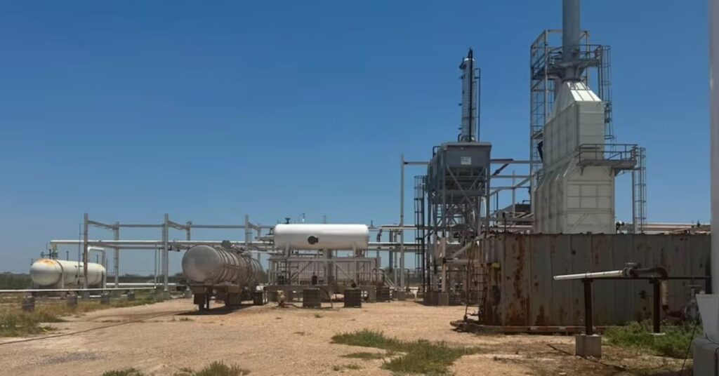 Aseguran refinería clandestina con más de 3.7 millones de litros de hidrocarburo en Reynosa